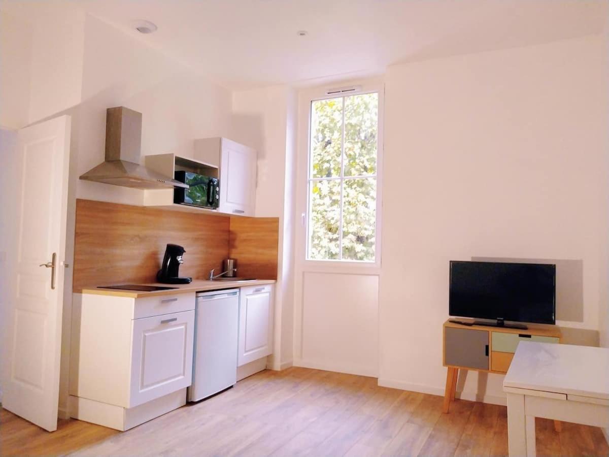 Le Gersois - T2 Moderne - Auch Centre- Wifi Gratuit Apartment Exterior photo